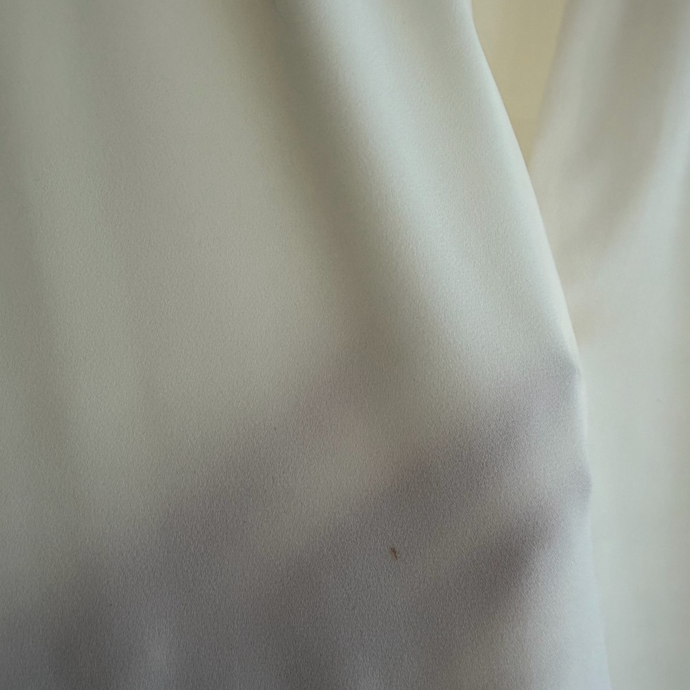 LOFT Women's Ivory Sleeveless Blouse - Picture 4 of 4